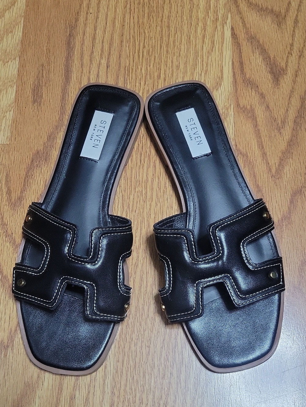 STEVEN by Steve Madden Black Leather Slip-On Mules